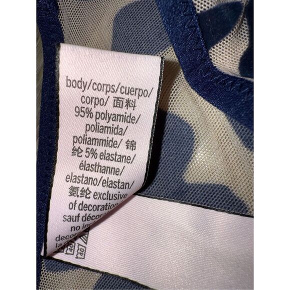 Victoria’s Secret Velvet Flowers on Nude Mesh Chemise Night Slip Gown - Picture 13 of 13